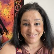 Anita_220