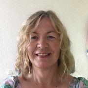 ElizabethAries62